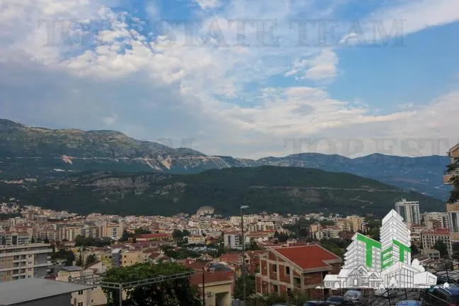 Apartment for Sale in Budva, Montenegro - foto 2