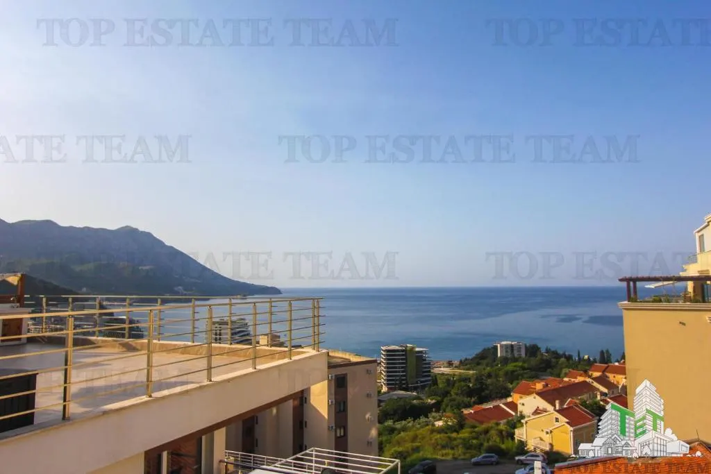 Apartment for Sale in Budva, Montenegro - foto 4