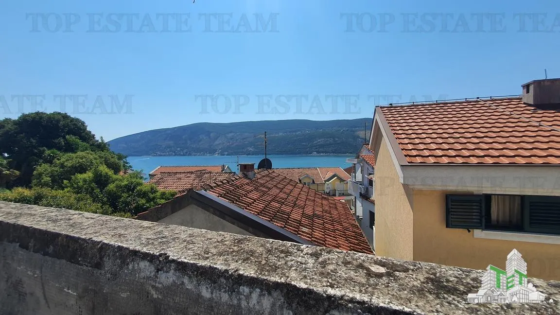 Apartment for Sale in Herceg-Novi, Montenegro - foto 11