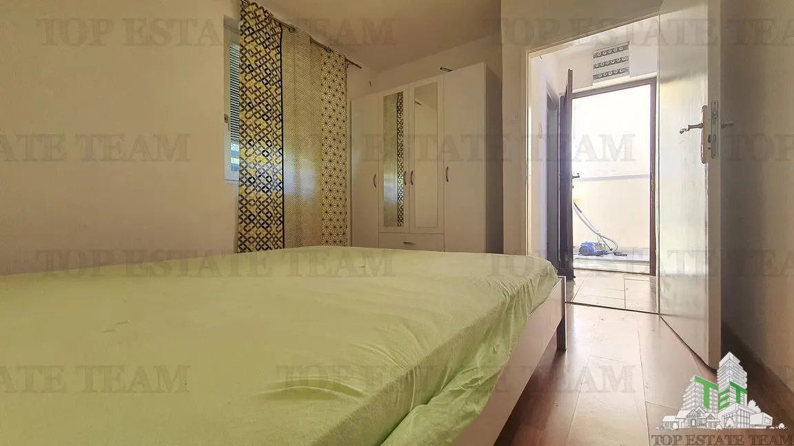 Apartment for Sale in Herceg-Novi, Montenegro - foto 6