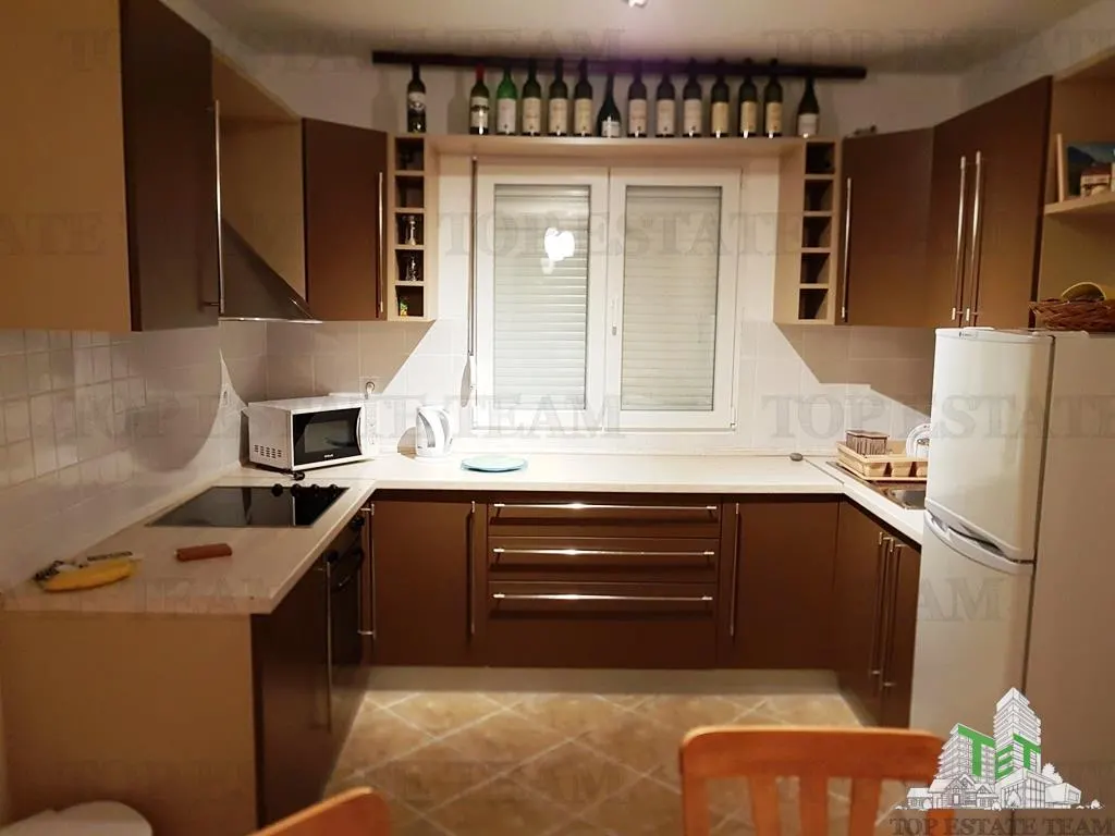 Villa for Sale in Bar, Montenegro - foto 1