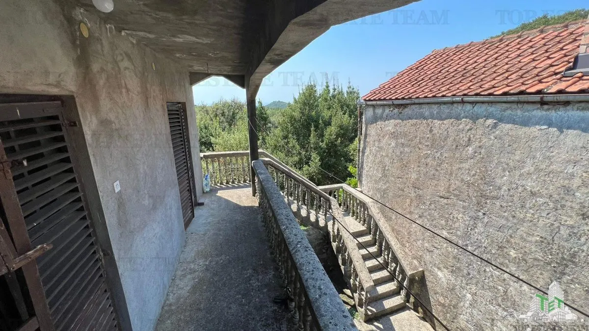 Villa for Sale in Herceg-Novi, Montenegro - foto 15
