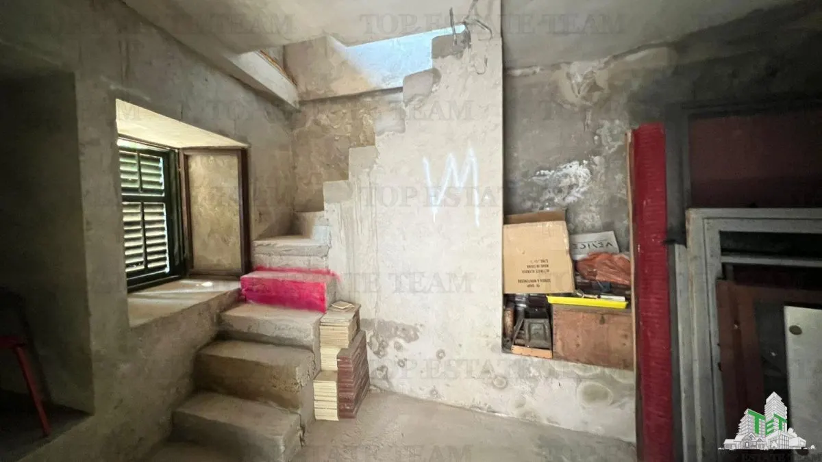 Villa for Sale in Herceg-Novi, Montenegro - foto 4