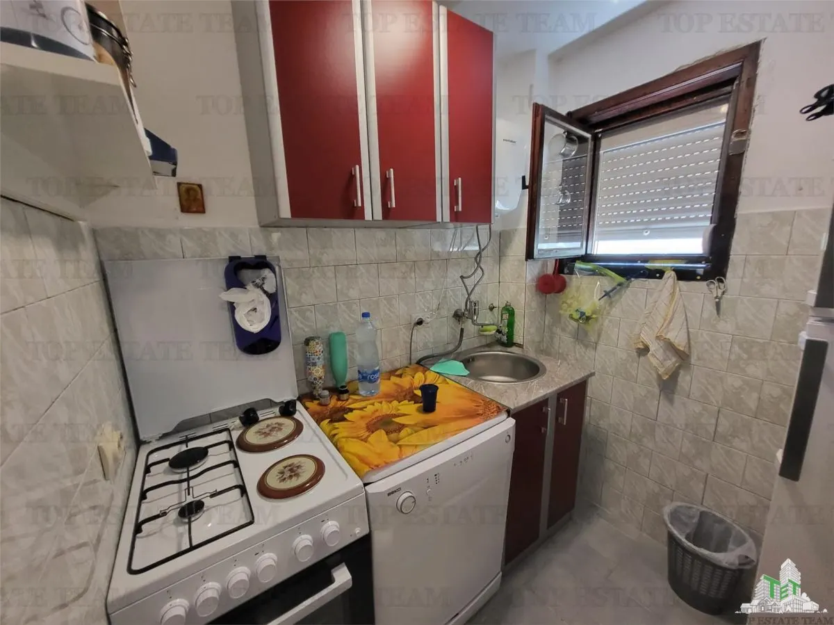 Villa for Sale in Tivat, Montenegro - foto 13