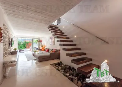 Villa for Sale in Kotor, Montenegro - foto 2