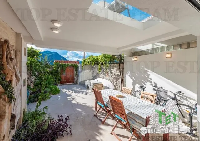Villa for Sale in Kotor, Montenegro - foto 15