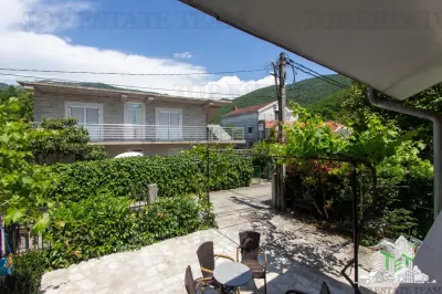 Villa for Sale in Herceg-Novi, Montenegro - foto 2