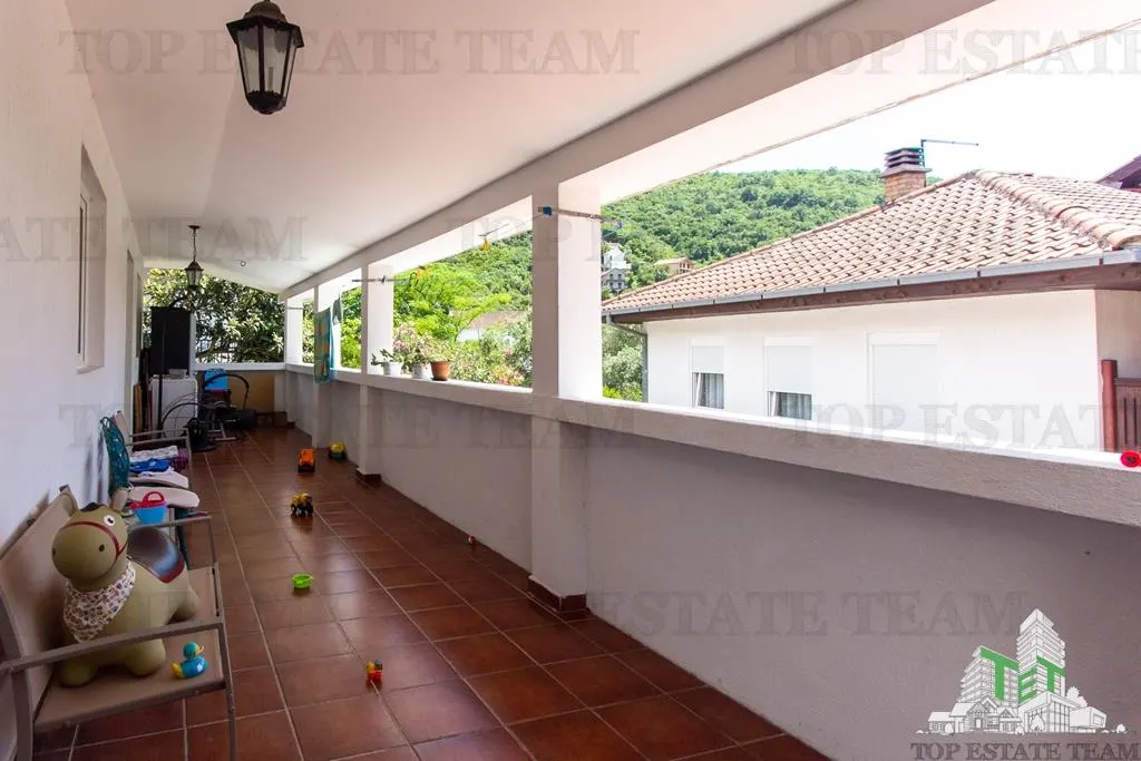 Villa for Sale in Herceg-Novi, Montenegro - foto 14