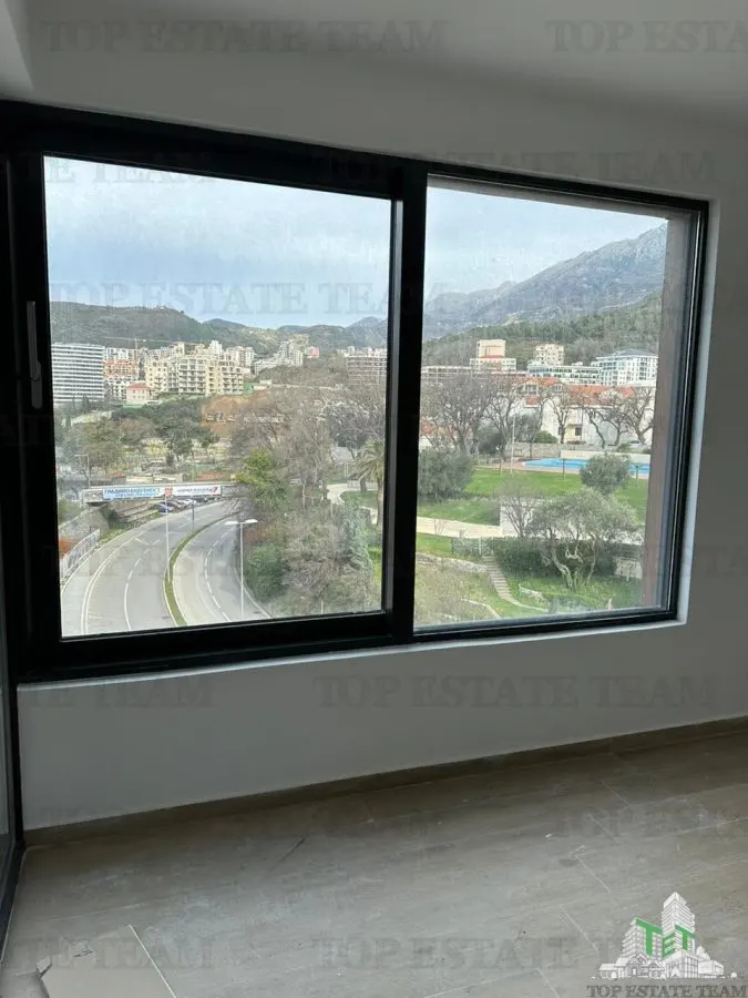 Apartment for Sale in Budva, Montenegro - foto 1