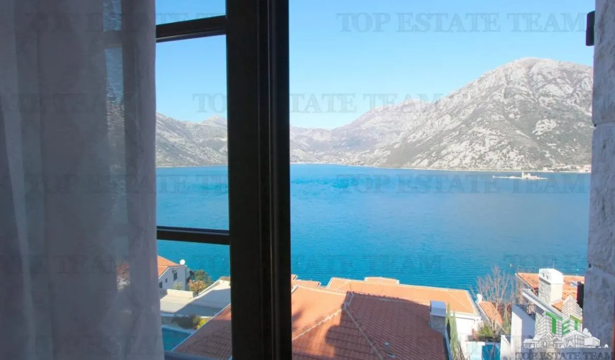Apartment for Sale in Herceg-Novi, Montenegro - foto 11