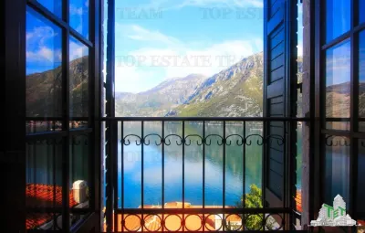 Apartment for Sale in Herceg-Novi, Montenegro - foto 14