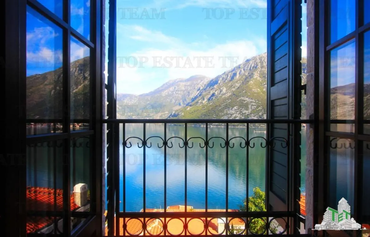Apartment for Sale in Herceg-Novi, Montenegro - foto 14