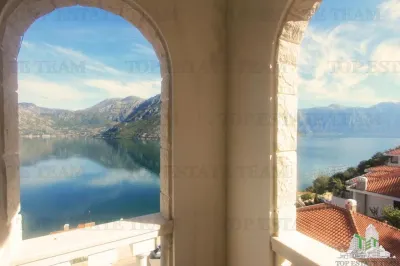 Apartment for Sale in Herceg-Novi, Montenegro - foto 15