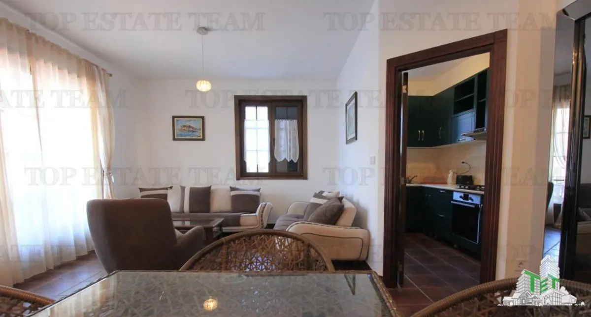 Apartment for Sale in Herceg-Novi, Montenegro - foto 6