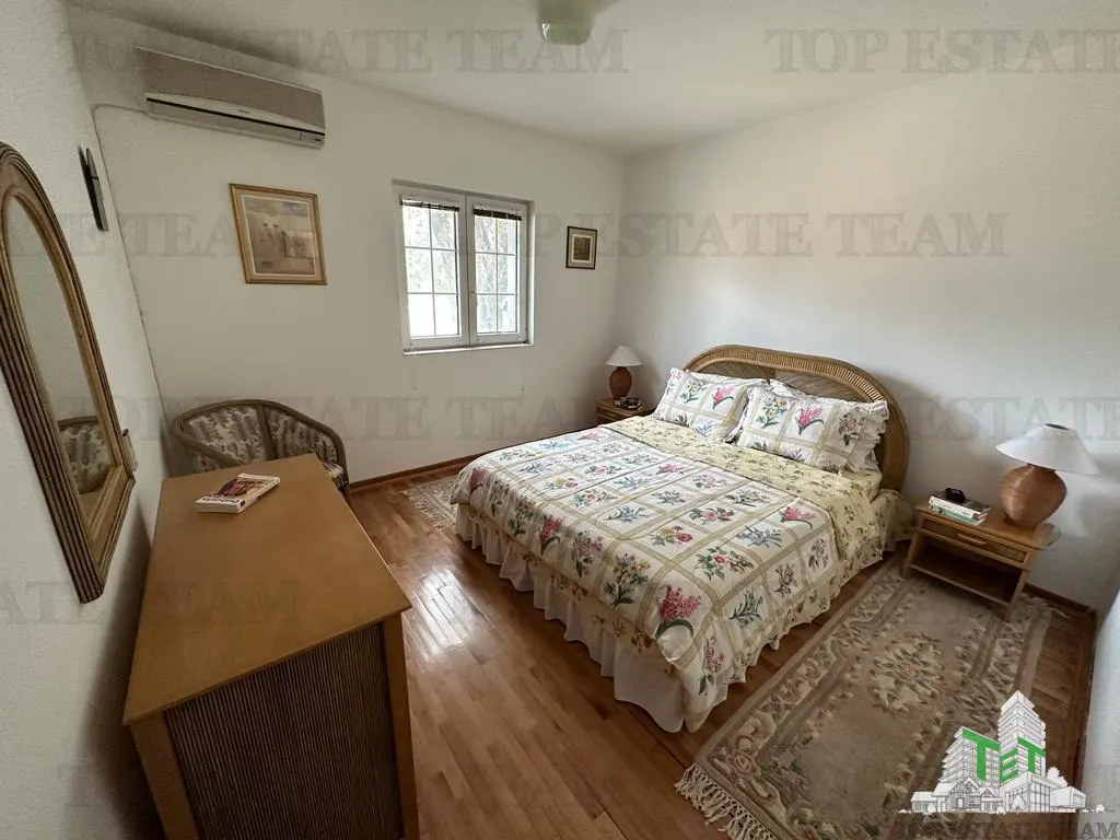 Apartment for Sale in Budva, Montenegro - foto 3