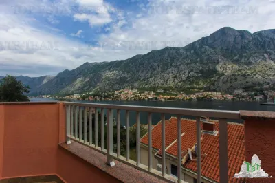 Apartment for Sale in Kotor, Montenegro - foto 2