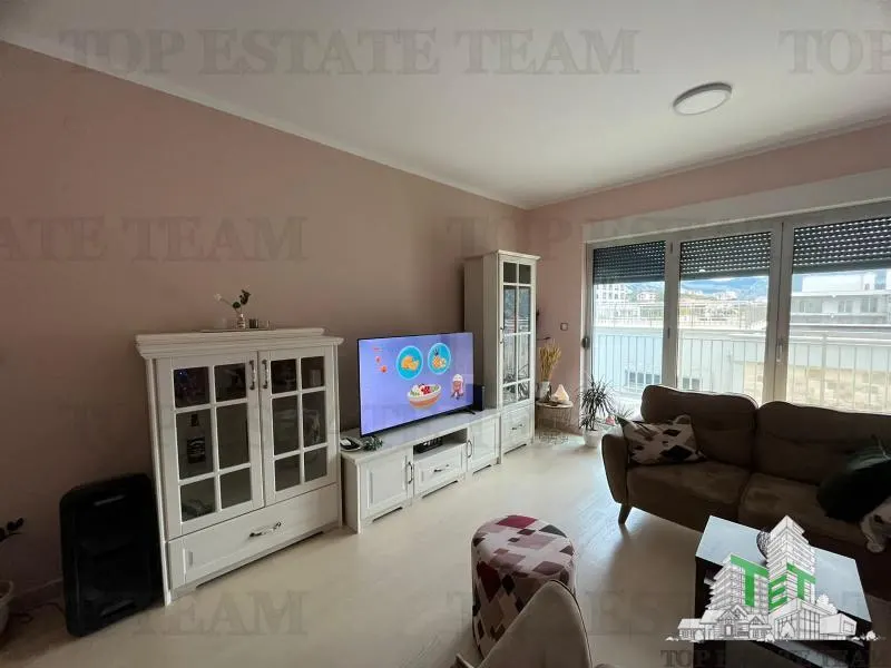 Apartment for Sale in Kotor, Montenegro - foto 2