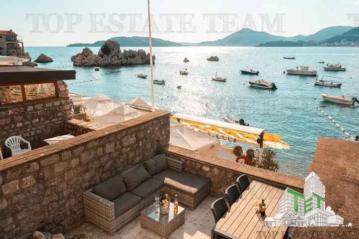 Villa for Sale in Budva, Montenegro - foto 2