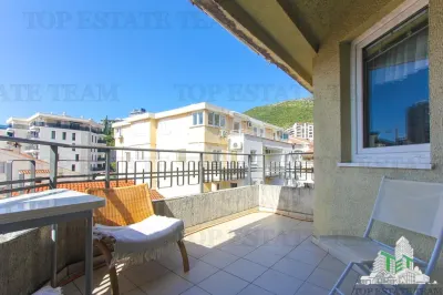 Apartment for Sale in Budva, Montenegro - foto 3