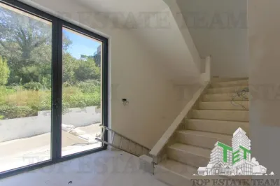 Villa for Sale in Budva, Montenegro - foto 9