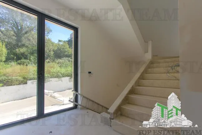 Villa for Sale in Budva, Montenegro - foto 9