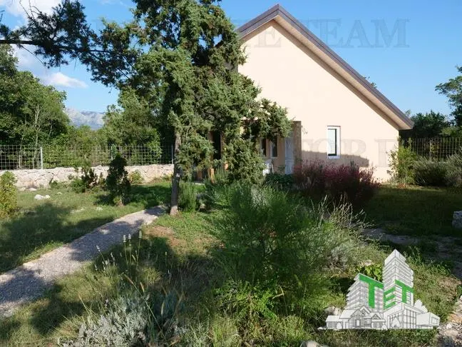 Villa for Sale in Kotor, Montenegro - foto 4