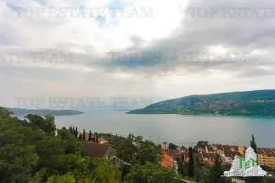 Villa for Sale in Herceg-Novi, Montenegro - Herceg Novi