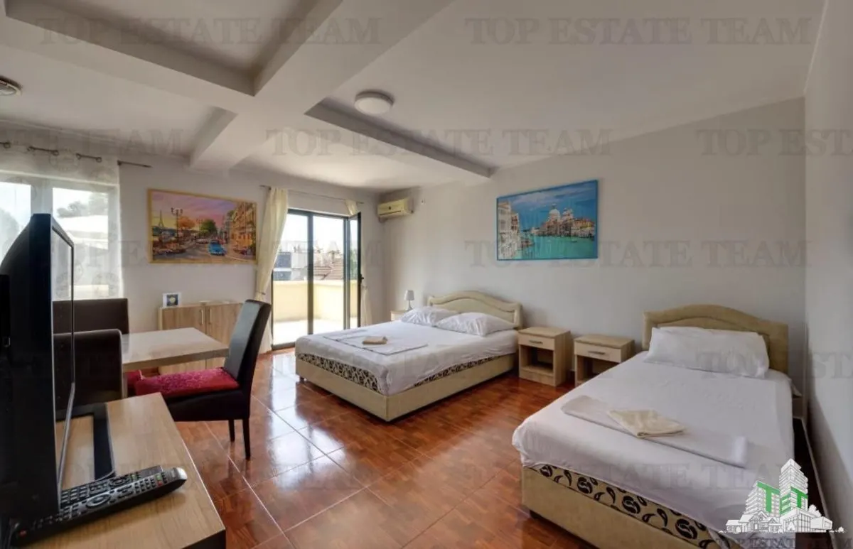 Villa for Sale in Herceg-Novi, Montenegro - foto 2