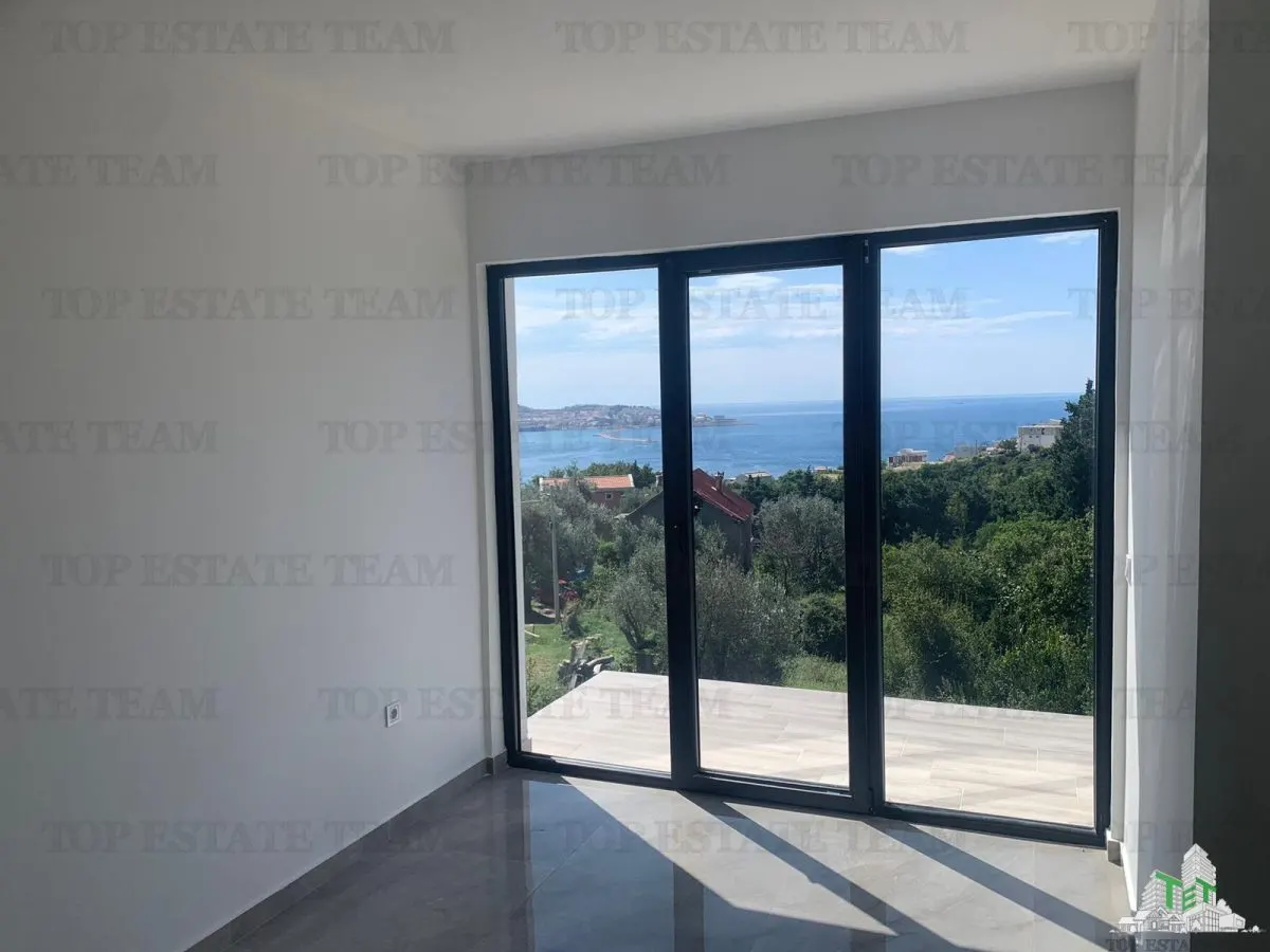 Villa for Sale in Bar, Montenegro - foto 3