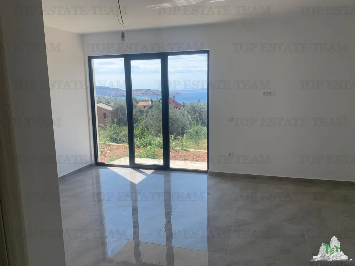 Villa for Sale in Bar, Montenegro - foto 4