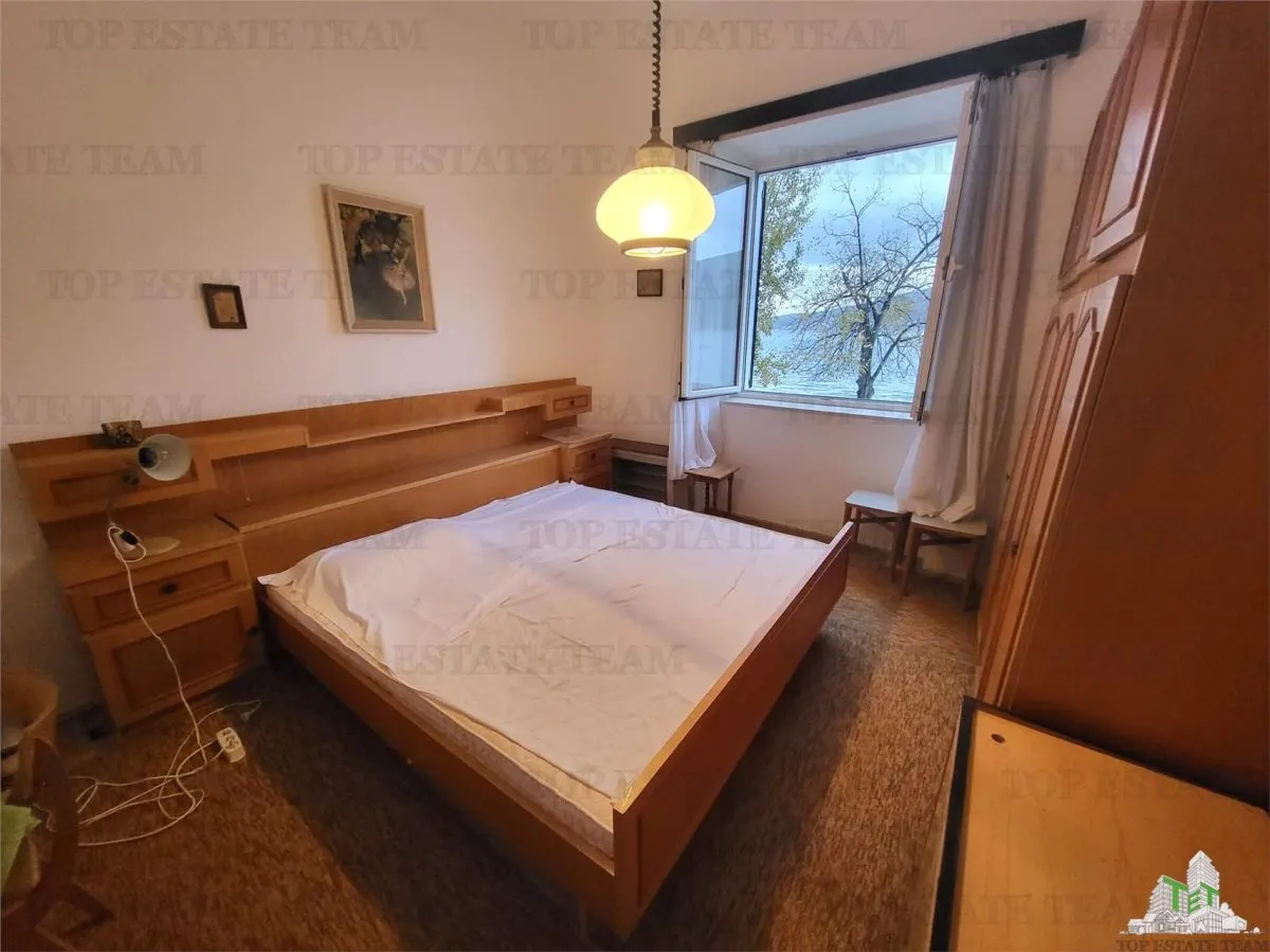 Apartment for Sale in Herceg-Novi, Montenegro - foto 4