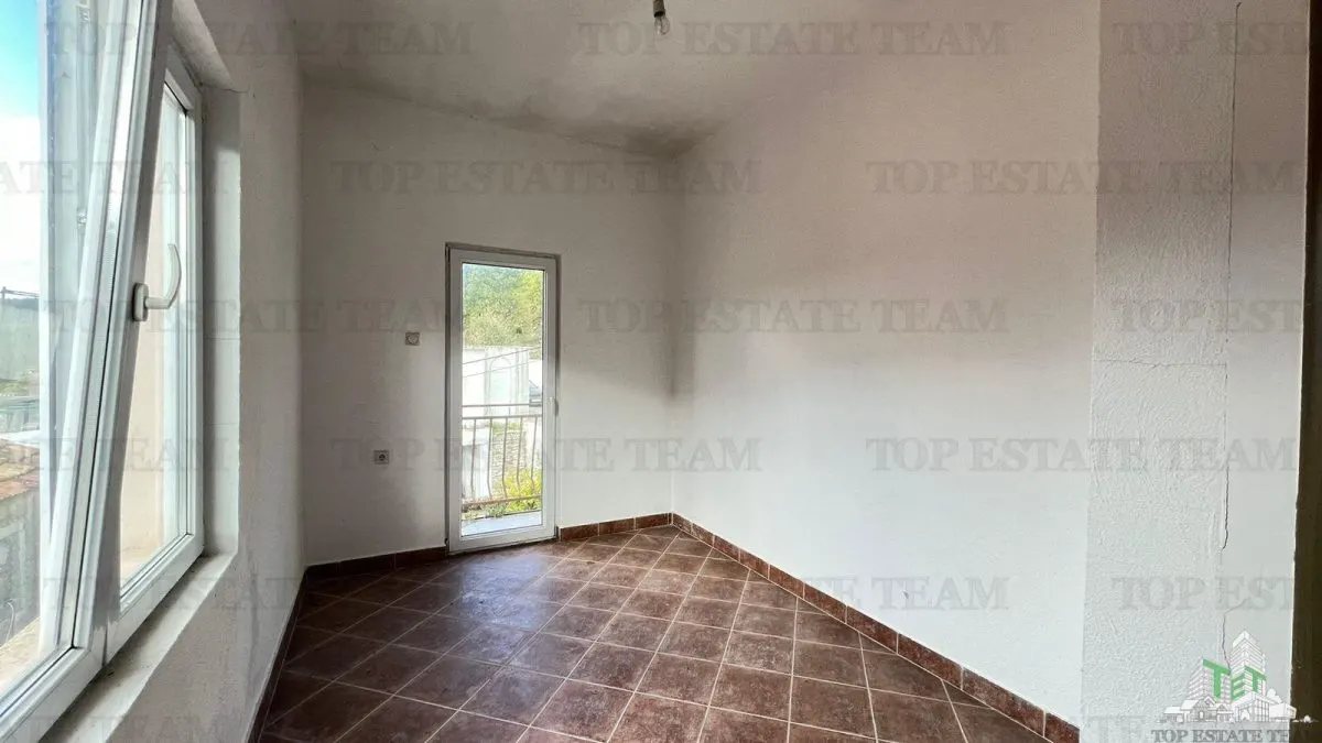 Villa for Sale in Herceg-Novi, Montenegro - foto 12