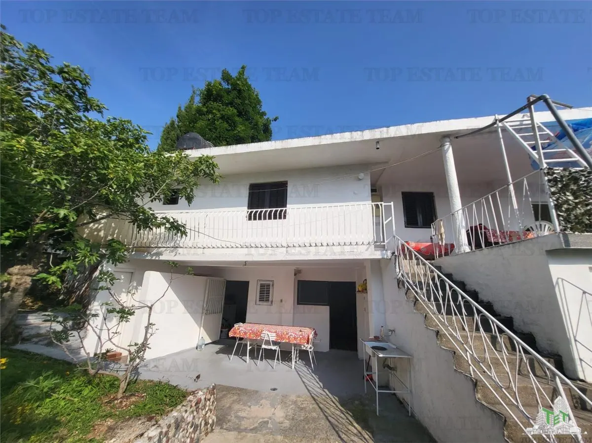 Villa for Sale in Bar, Montenegro - foto 1
