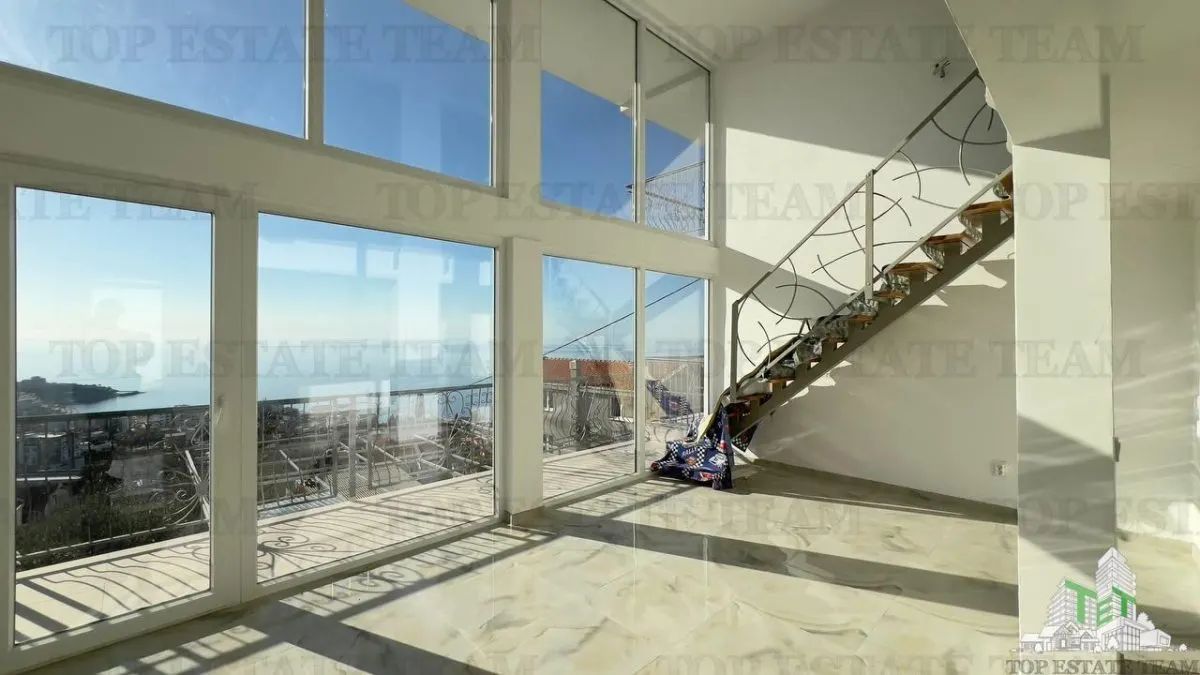 Apartment for Sale in Bar, Montenegro - foto 2
