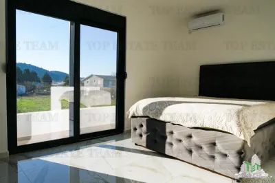 Villa for Sale in Bar, Montenegro - foto 4