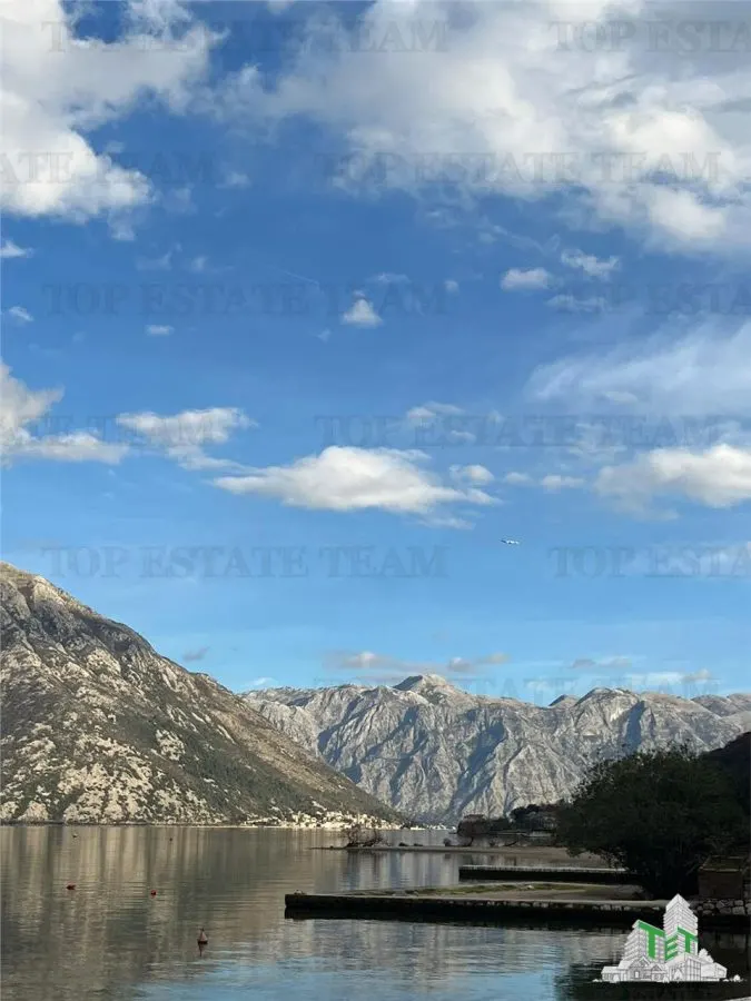 Apartment for Sale in Kotor, Montenegro - foto 12