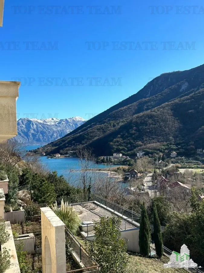 Apartment for Sale in Kotor, Montenegro - foto 13