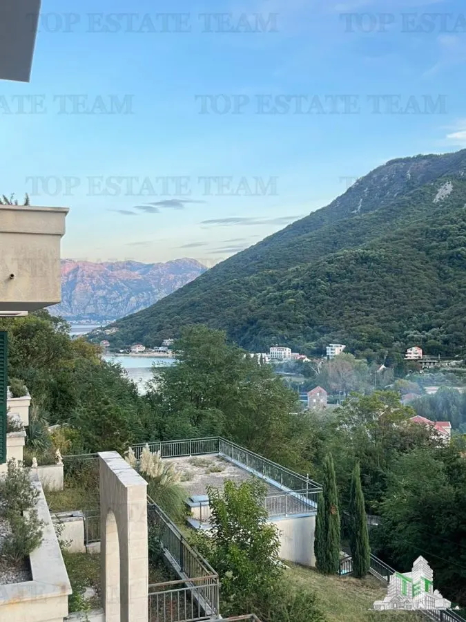 Apartment for Sale in Kotor, Montenegro - foto 10