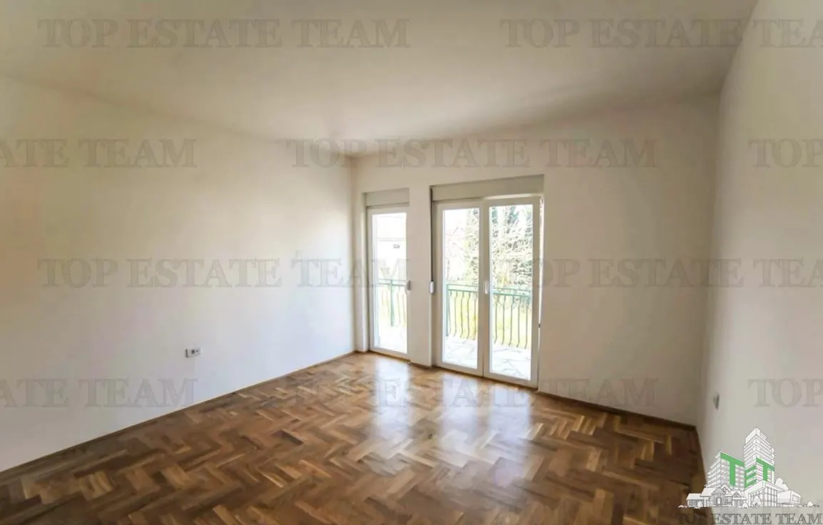 Villa for Sale in Bar, Montenegro - foto 11