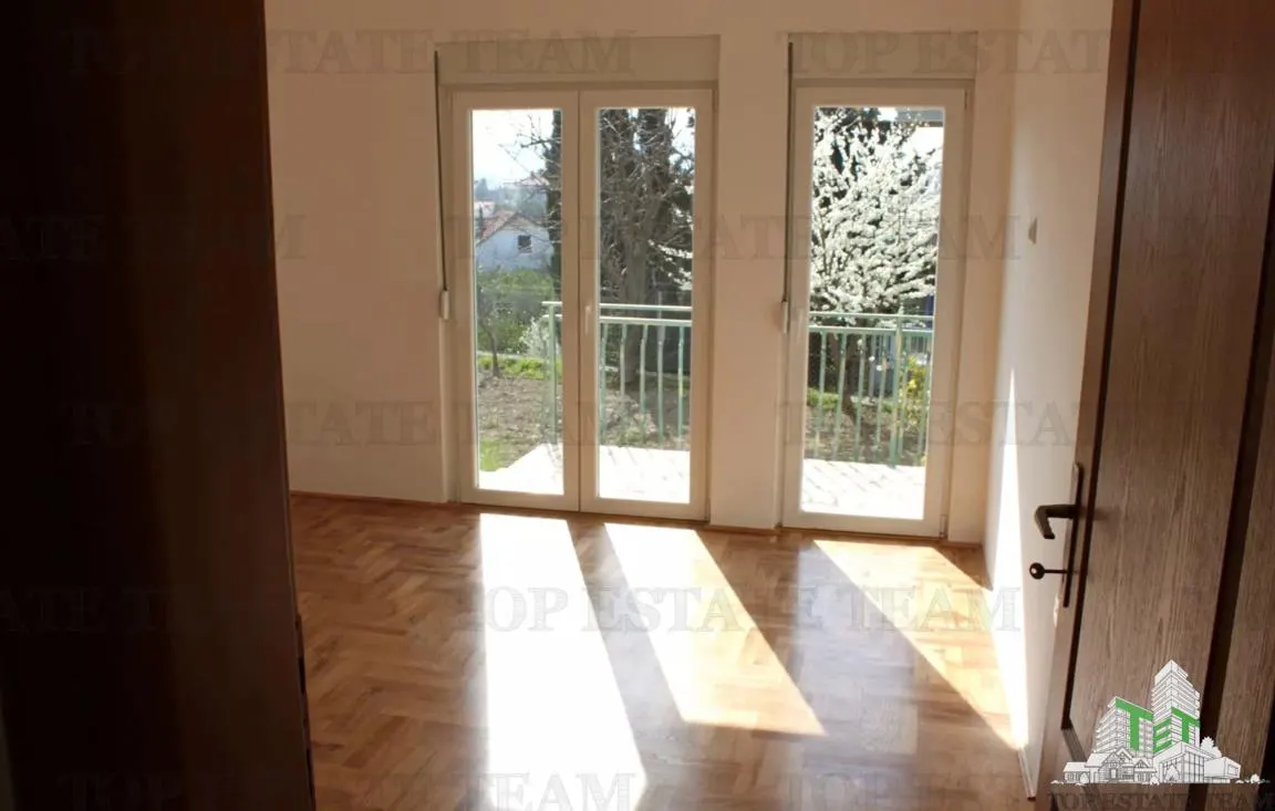 Villa for Sale in Bar, Montenegro - foto 10