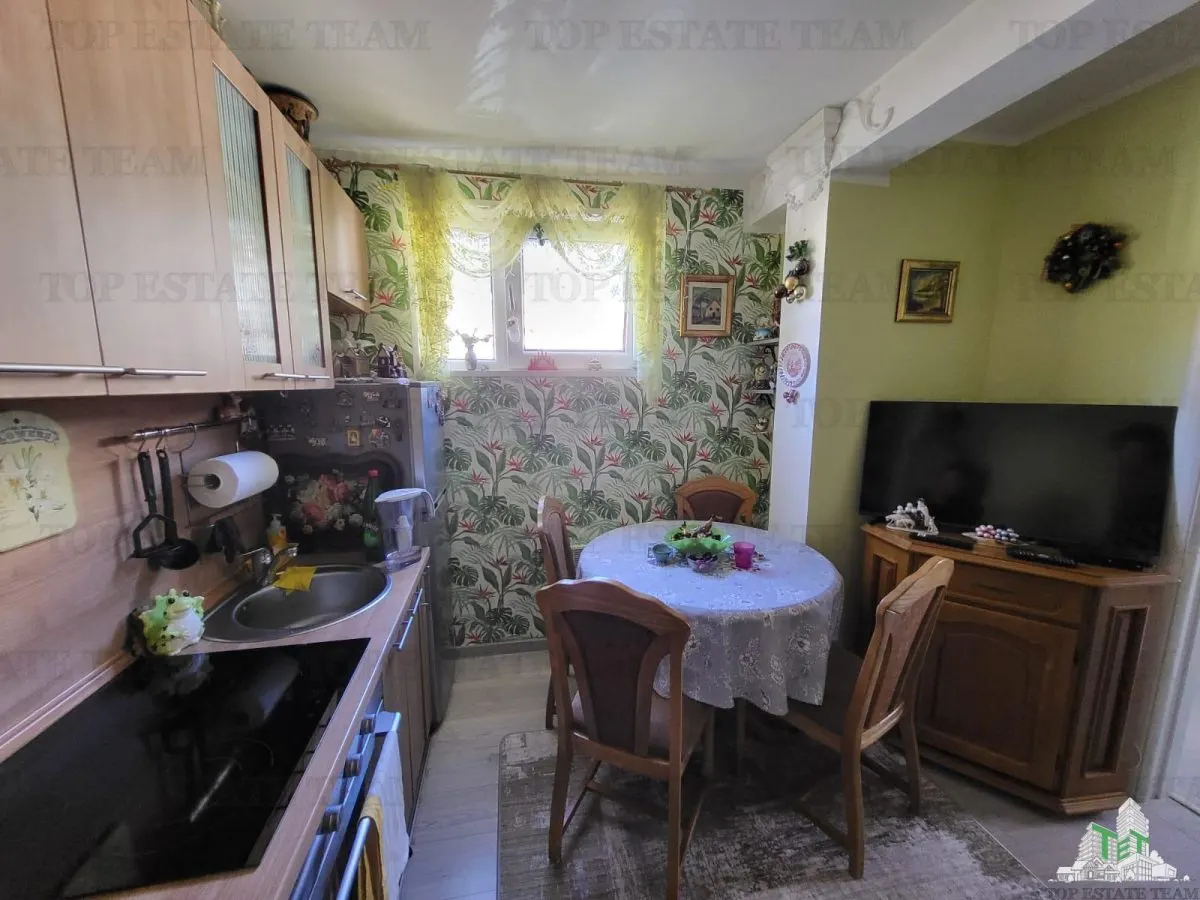 Apartment for Sale in Budva, Montenegro - foto 2