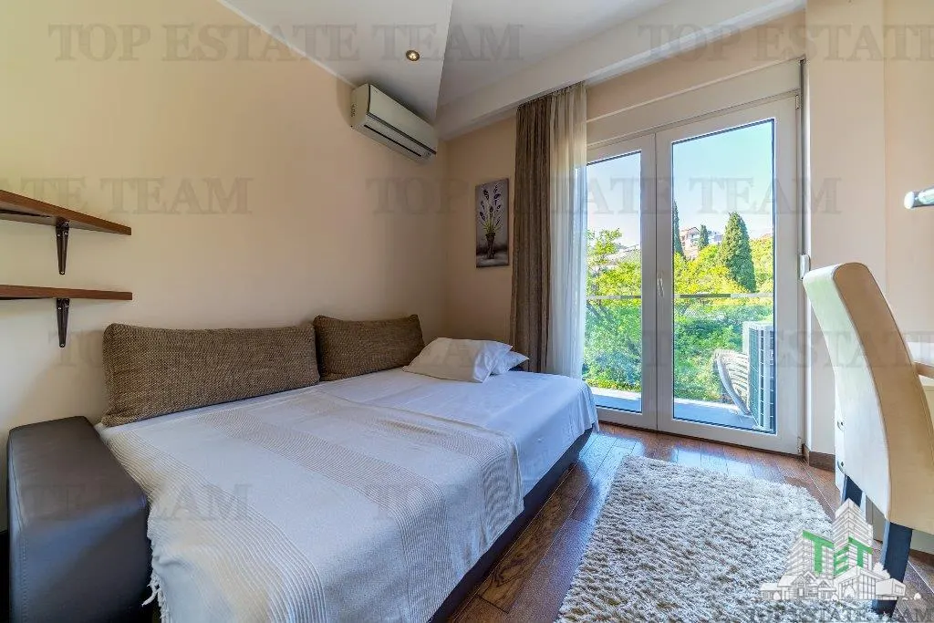 Apartment for Sale in Budva, Montenegro - foto 8