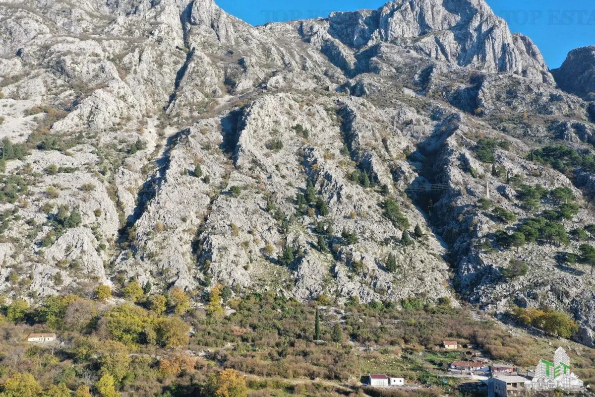 Building Plot for Sale in Kotor, Montenegro - foto 7