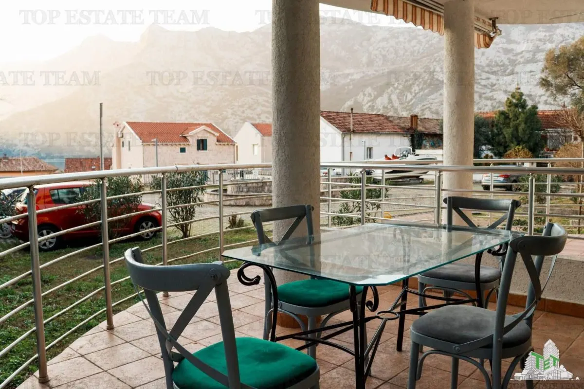 Apartment for Sale in Kotor, Montenegro - foto 8