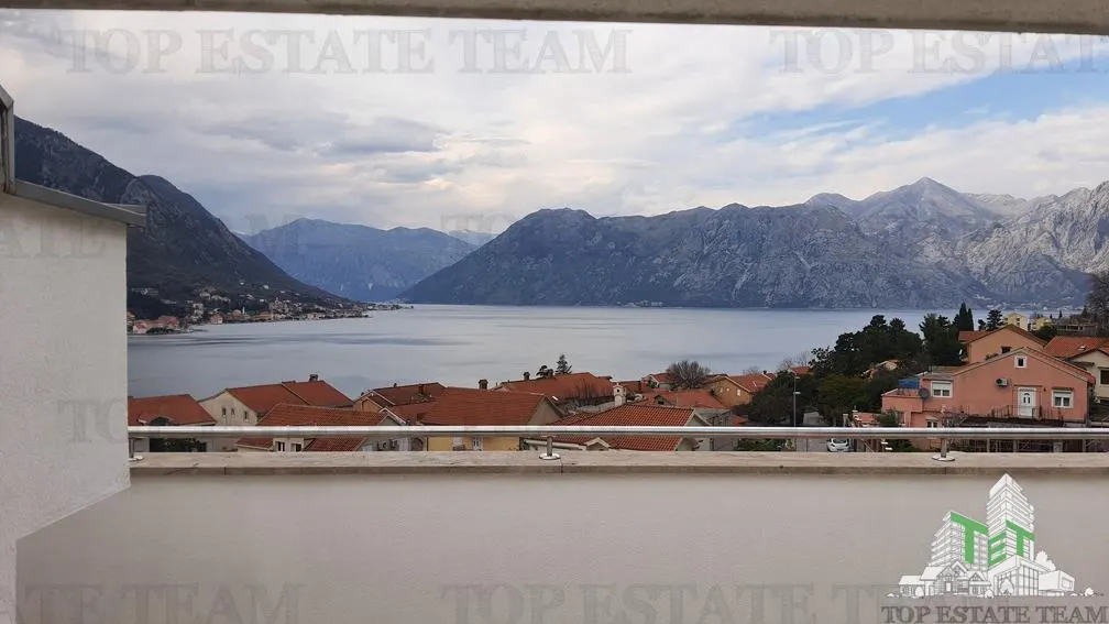 Apartment for Sale in Kotor, Montenegro - foto 1