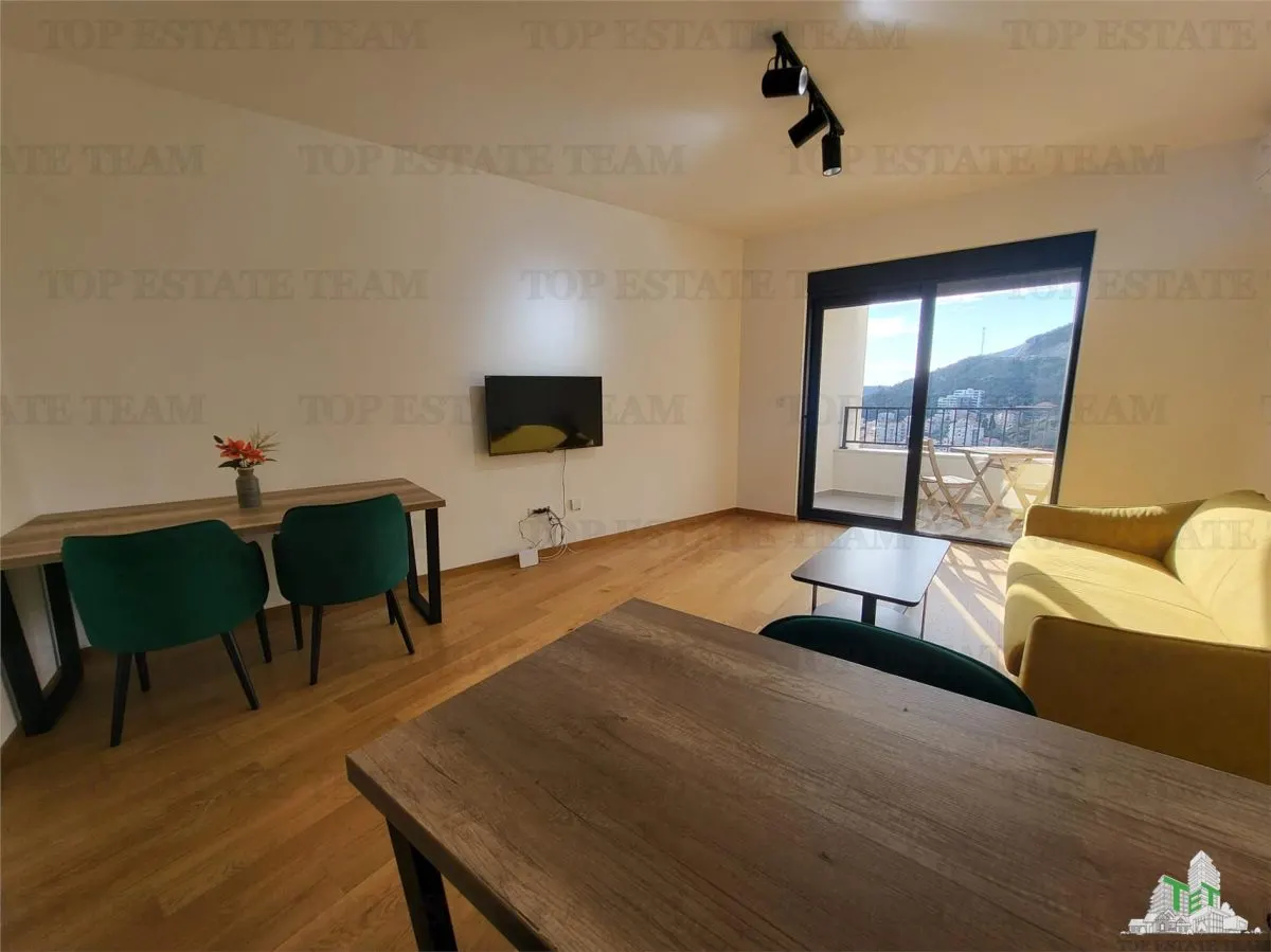 Apartment for Sale in Budva, Montenegro - foto 2