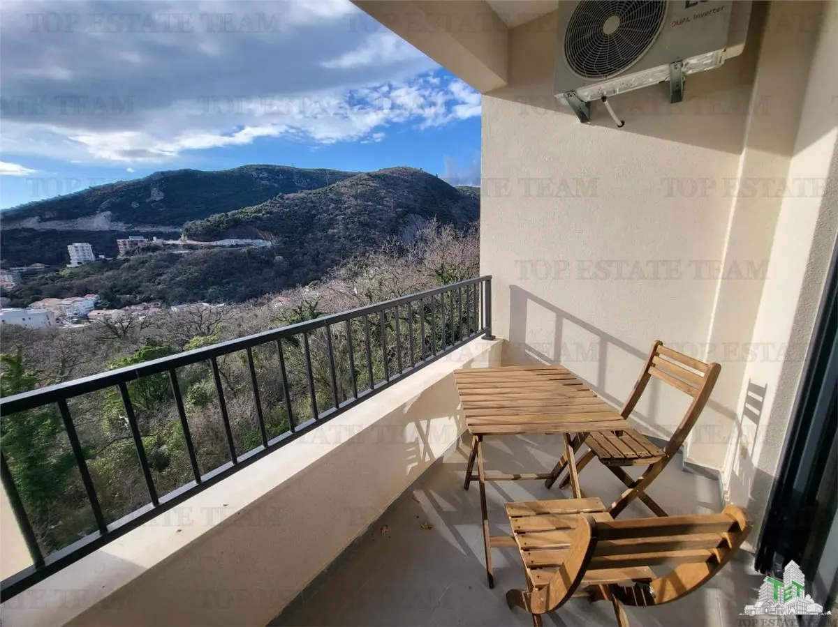 Apartment for Sale in Budva, Montenegro - foto 13