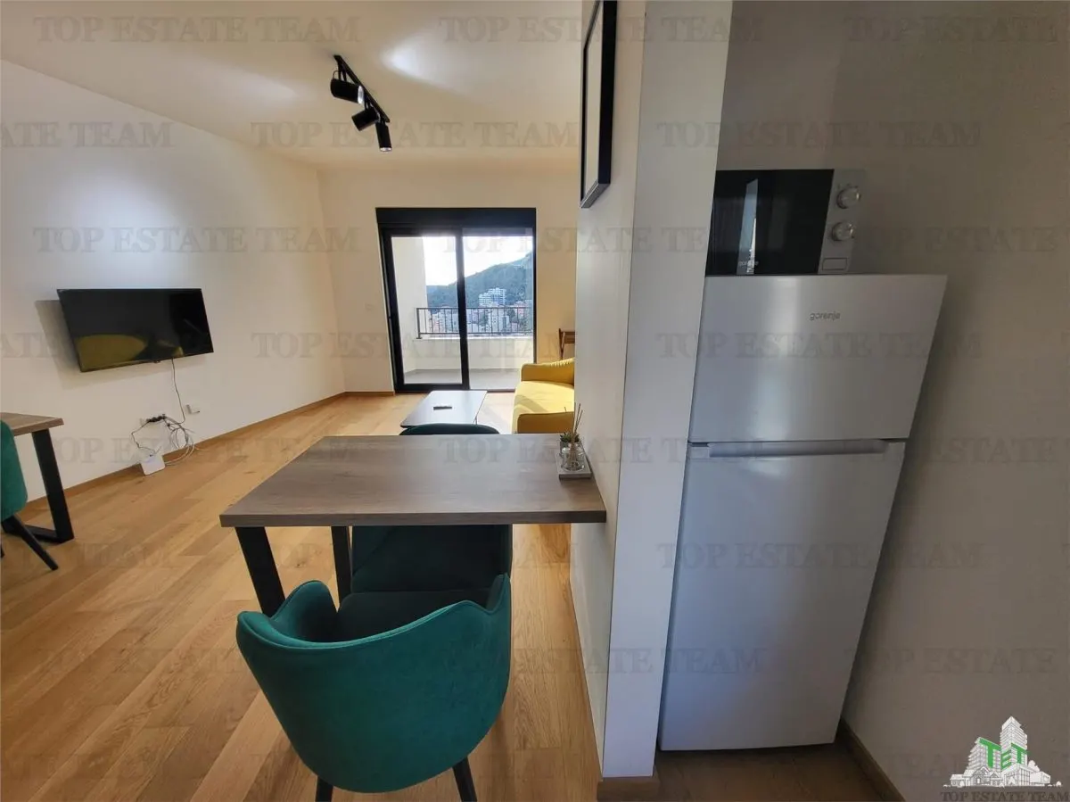 Apartment for Sale in Budva, Montenegro - foto 6