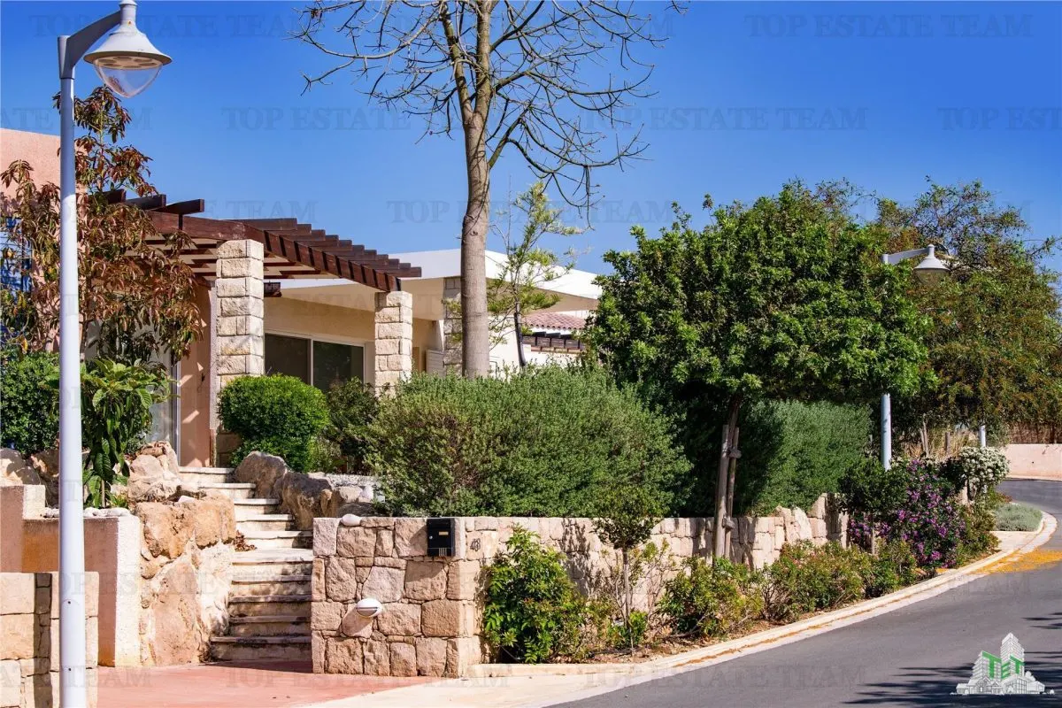 Apartment for Sale in Budva, Montenegro - foto 11