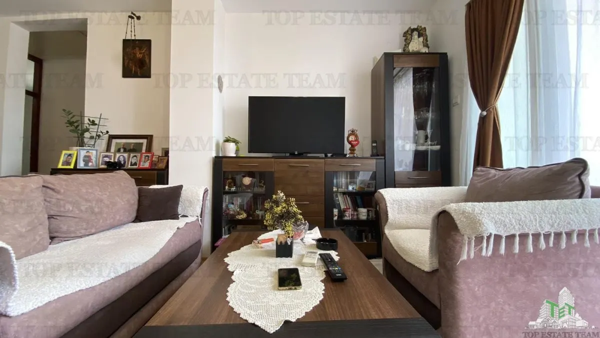 Apartment for Sale in Budva, Montenegro - foto 4